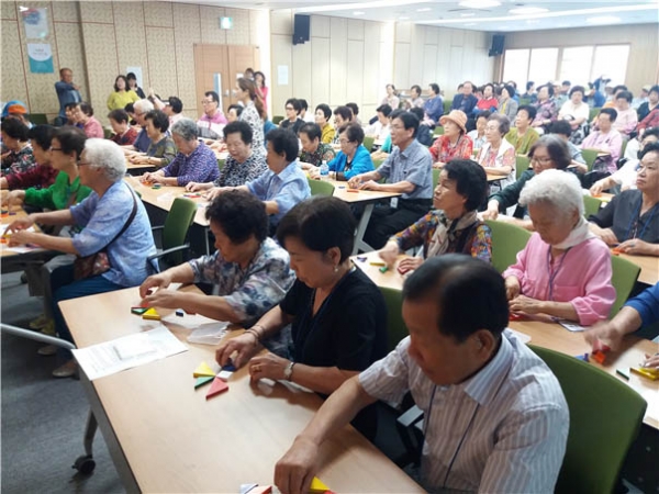 서울 강동구지회 - 경로당 친선 칠교놀이 경연대회 기사 이미지