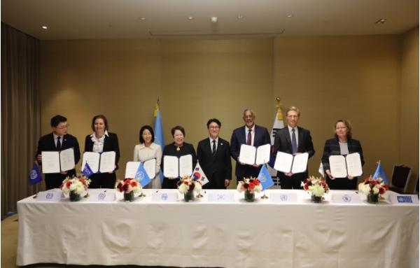 김민석 국무총리, ‘글로벌 AI Hub’ 협력의향서 서명식 개최 기사 이미지