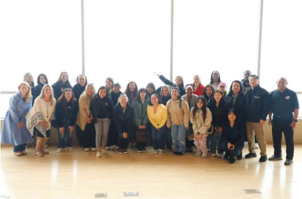 애기봉, 외국인 발길 이어진다…미군 장병 가족들 방문