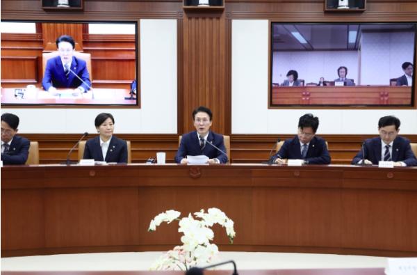 김민석 국무총리,  제19차 비상경제본부 회의 주재